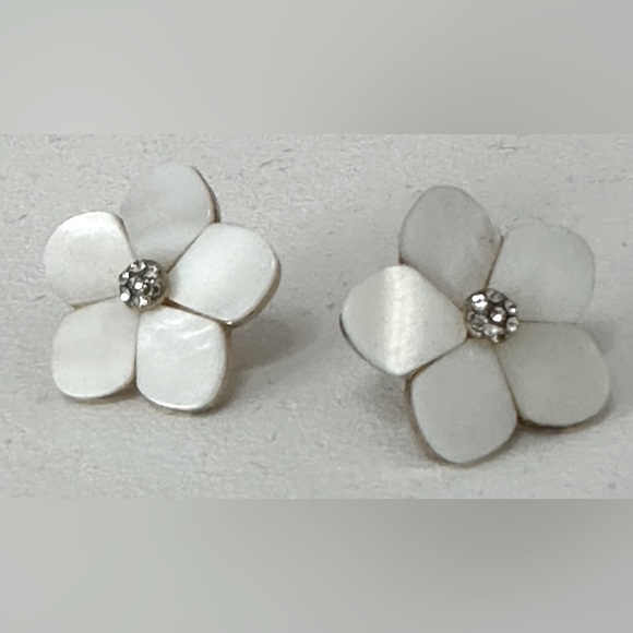 Flower earings hypoallergenic - Picture 3 of 3